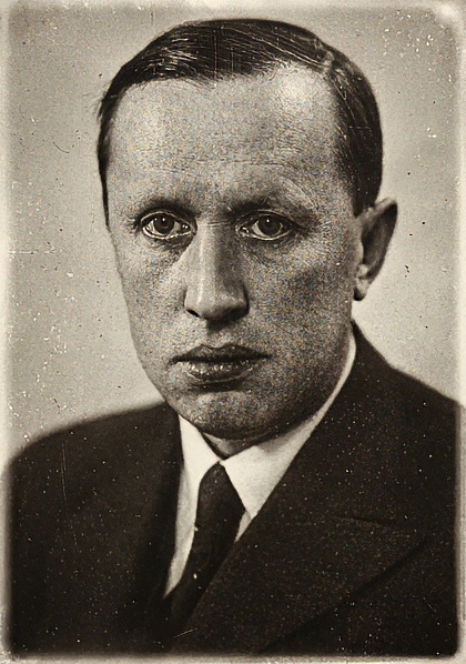 Picture showing the playwright Karel Čapek
